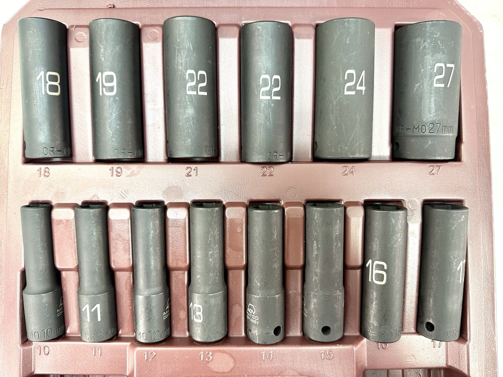 Matco Tools 14 Pc. Socet Set Metric 10-27mm