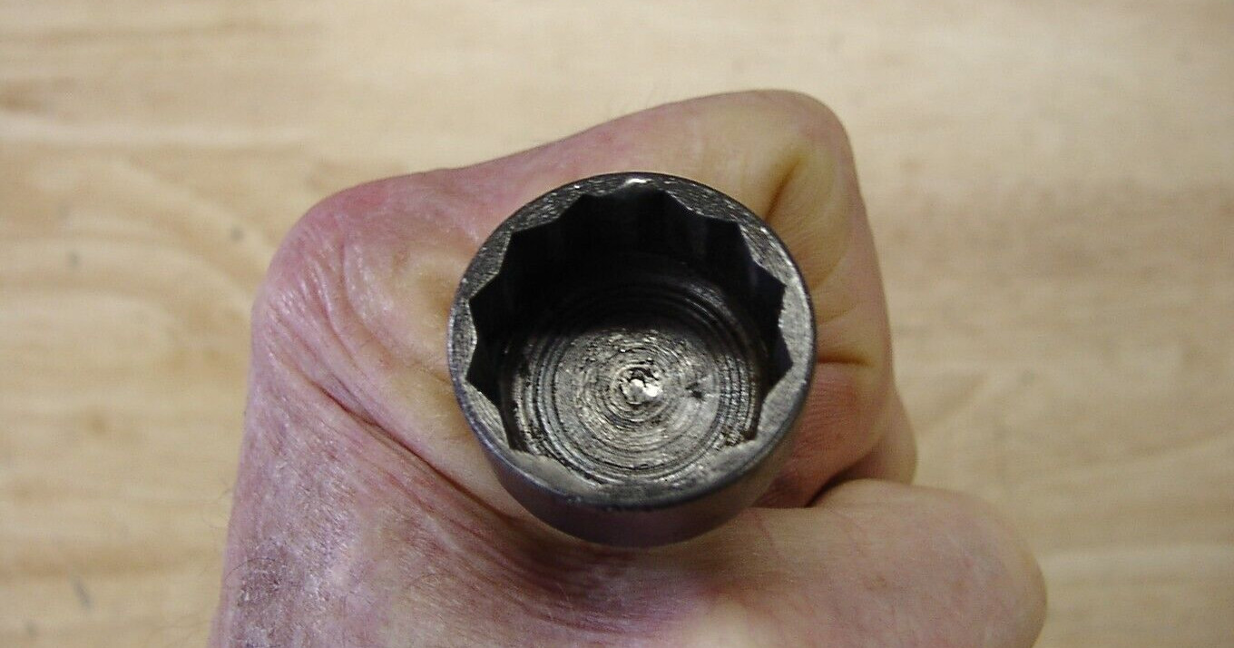 Vntg Armstrong Armalloy F-140 Universal Wobbler Socket,3/8″ Dr. X 1-1/16″,VGC