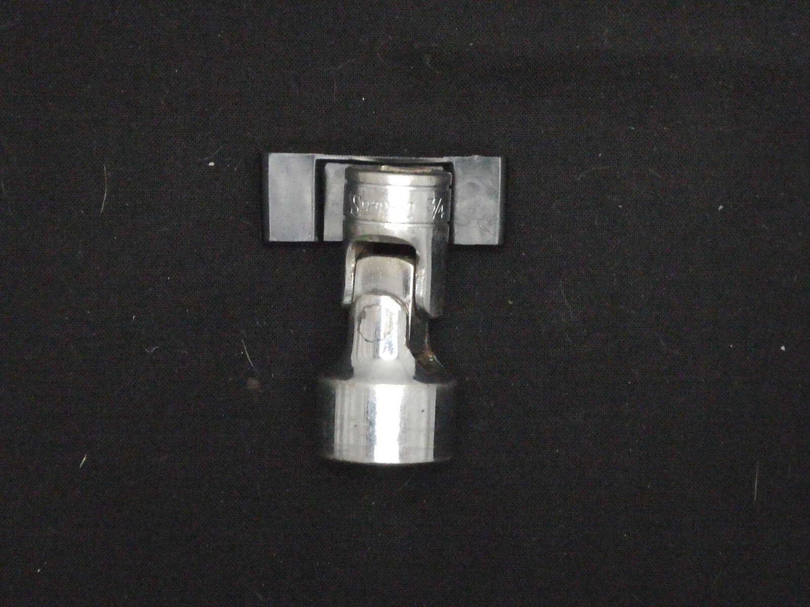 Snap-on Tools FS24 – 3/8″ Drive SAE 3/4″ 6 Point Universal Swivel Socket USA