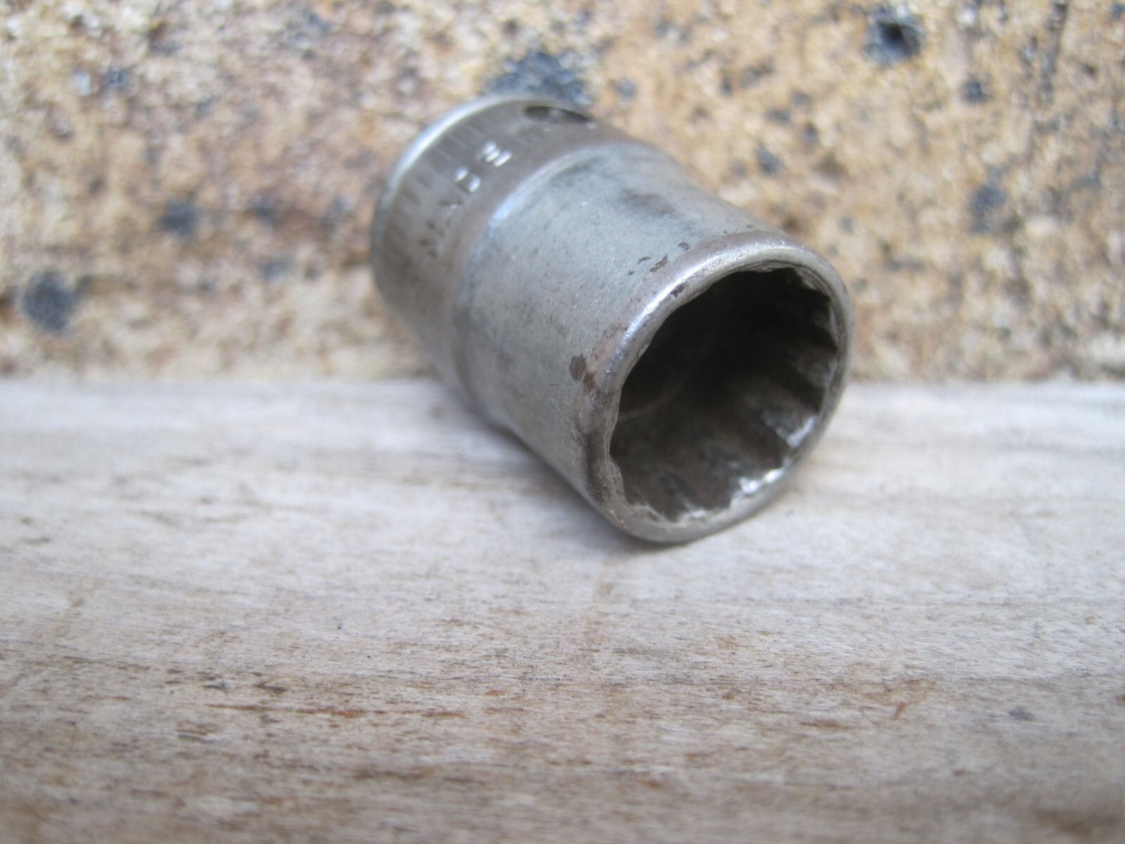 VINTAGE 1940s Snap-on 7/16″ F-140 3/8″ drive 12-point Shallow Socket