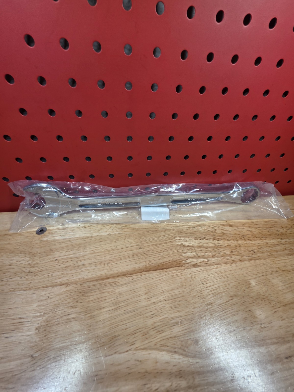 Mac Tools NEW M24CL440 24mm Precision Torque 12-Point Chrome Combination Wrench
