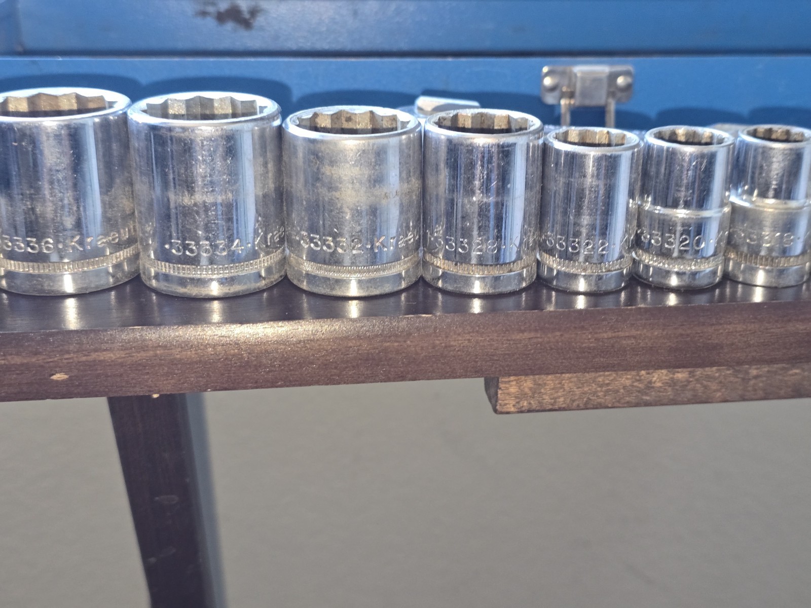 Kraeuter Socket Set 3/8 Drive Ratchet 32070 SAE 12pt USA Metal Case Vintage