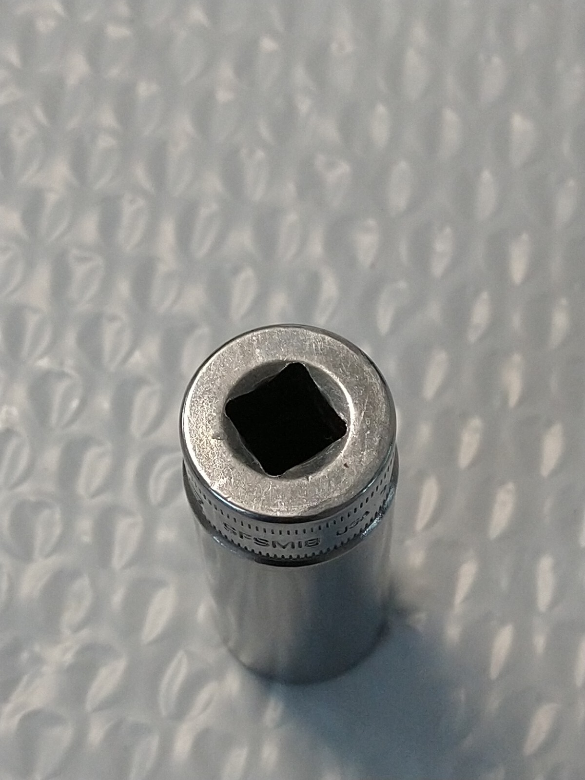 Snap On SFSM18, 3/8″ Drive 18mm. Socket, 2.6″ Deep/High, 6 Point.