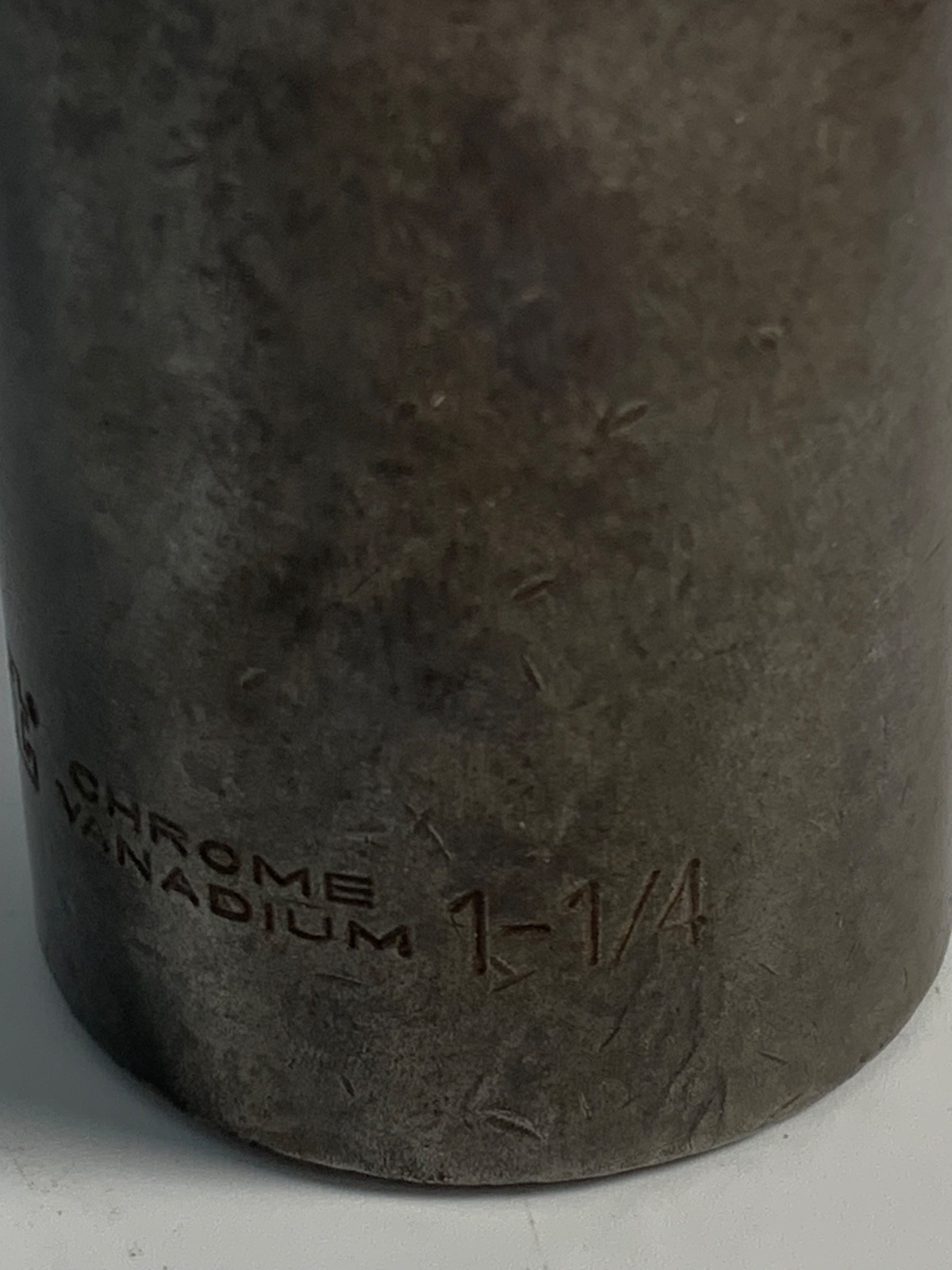 MIT 1-1/4″ Socket 1/2″ Drive 6-Point Chrome Vanadium