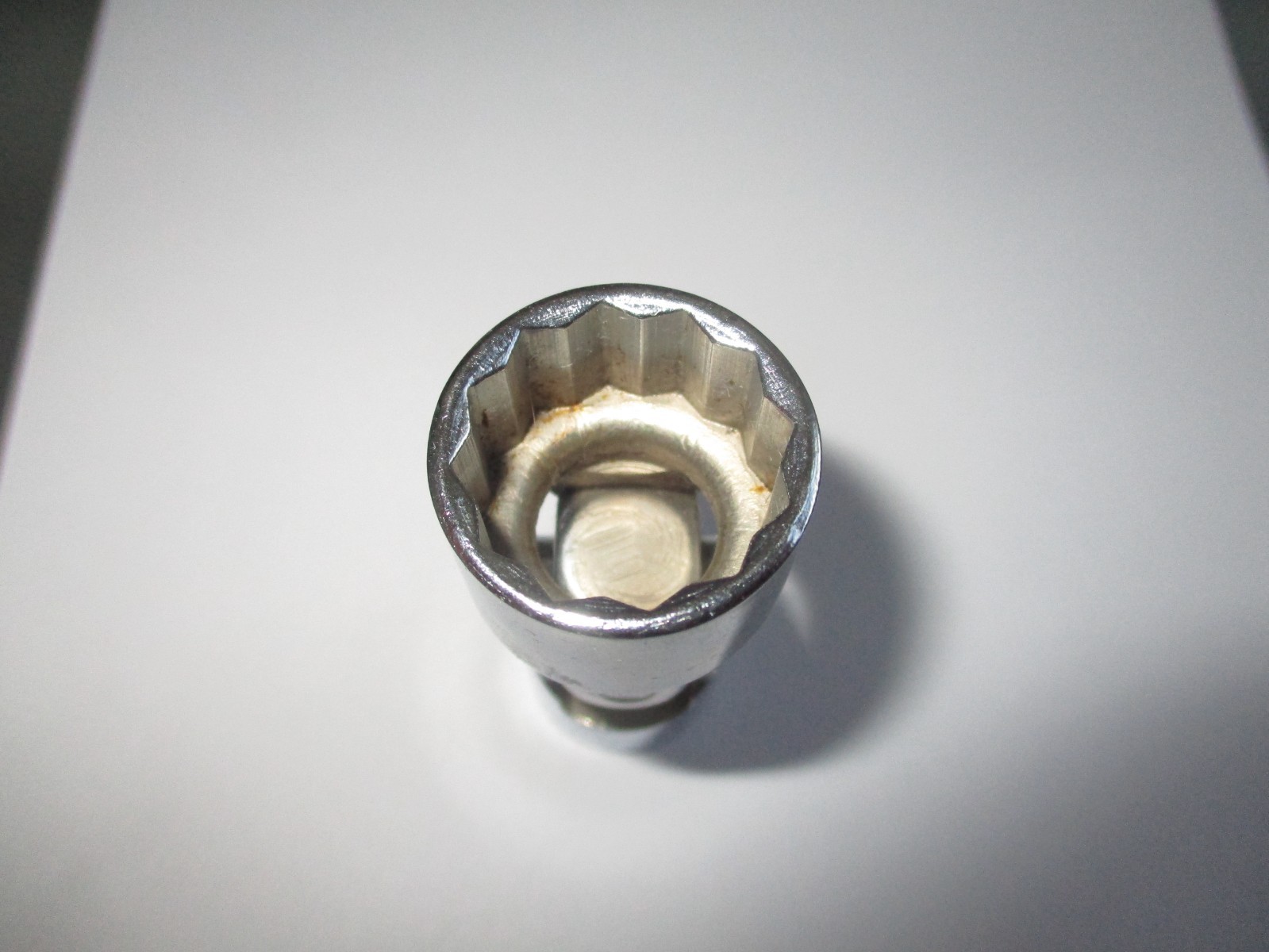 Snap On Tools Vintage FVU22 11/16″ – 3/8″ Dr 12 Pt Universal Swivel Socket NICE