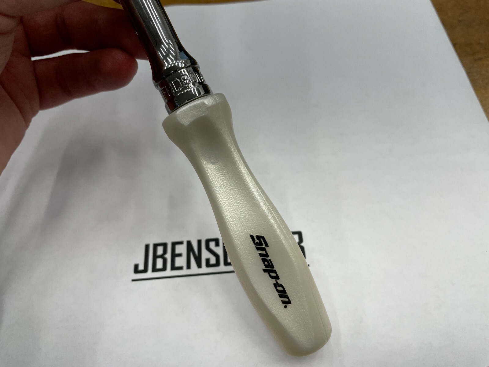 Snap-on Tools PEARL WHITE 3/8″ Drive Hard Grip Multi-Position Ratchet FHD80MPPW