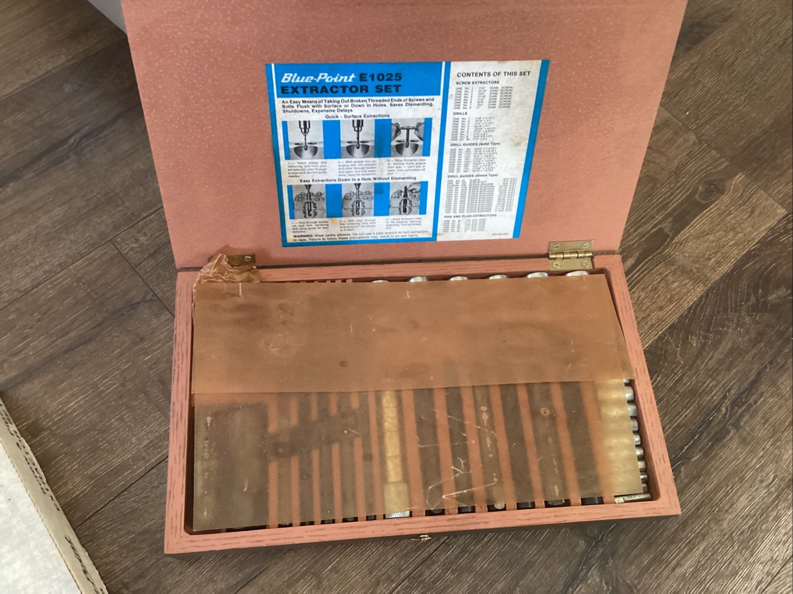 NEW NOS IN BOX SNAP ON BLUE POINT E1025 RIDGID 25 SCREW PIPE EXTRACTOR SET