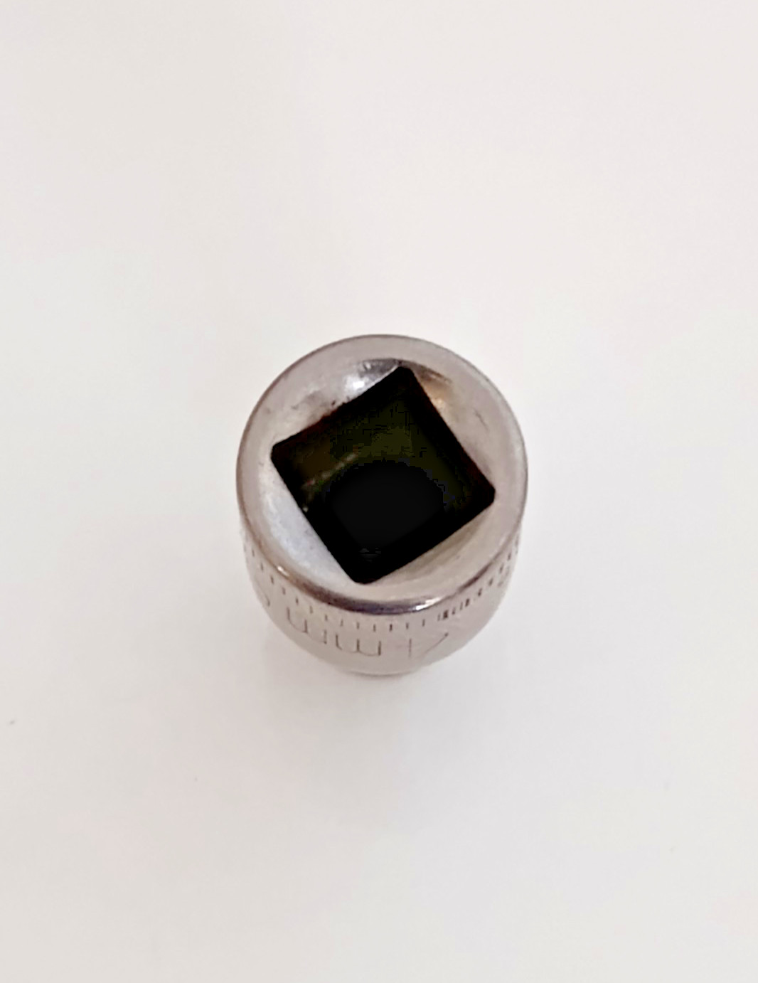 CRAFTSMAN TOOLS USA G43505, 1/4″ DRIVE, 4MM. SOCKET, SHALLOW, 6 POINT.