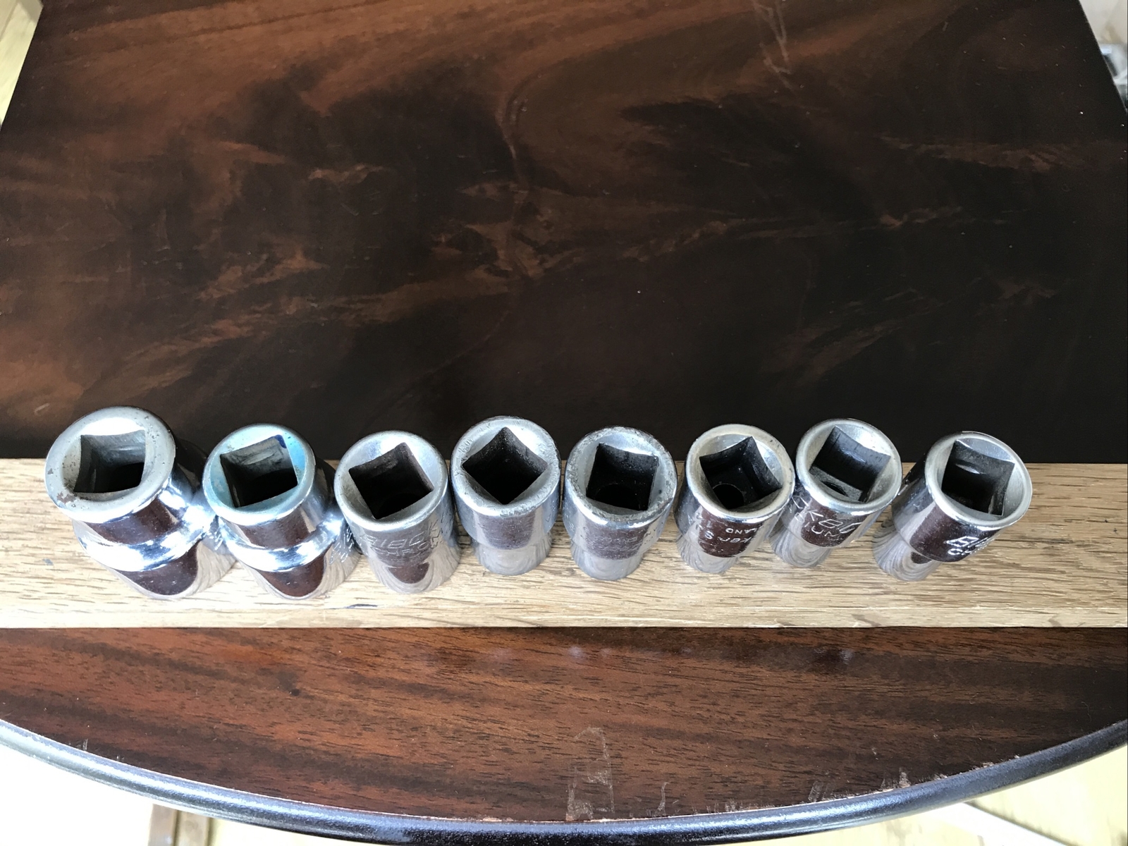 8 Vintage Black & Decker Sockets 15/16” To 7/16” AF & 11 mm With 1/2” Drive.