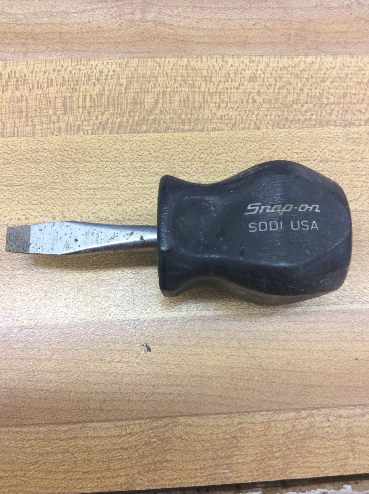Snap On SDD1 Black Handle Stubby Flathead Screwdriver