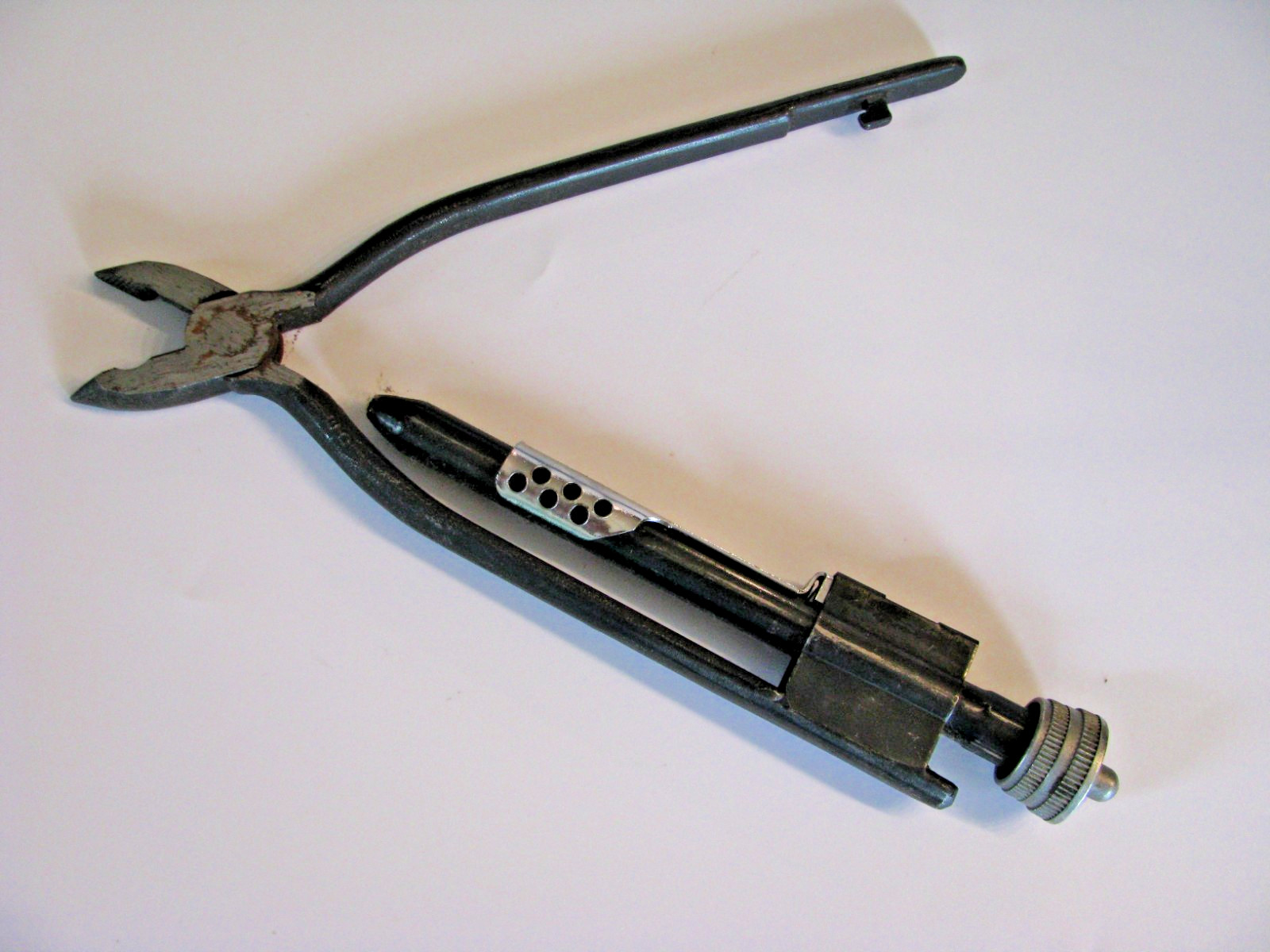 Snap On Tools Blue Point Safety Twist Wire Pliers GA 311 C Vintage