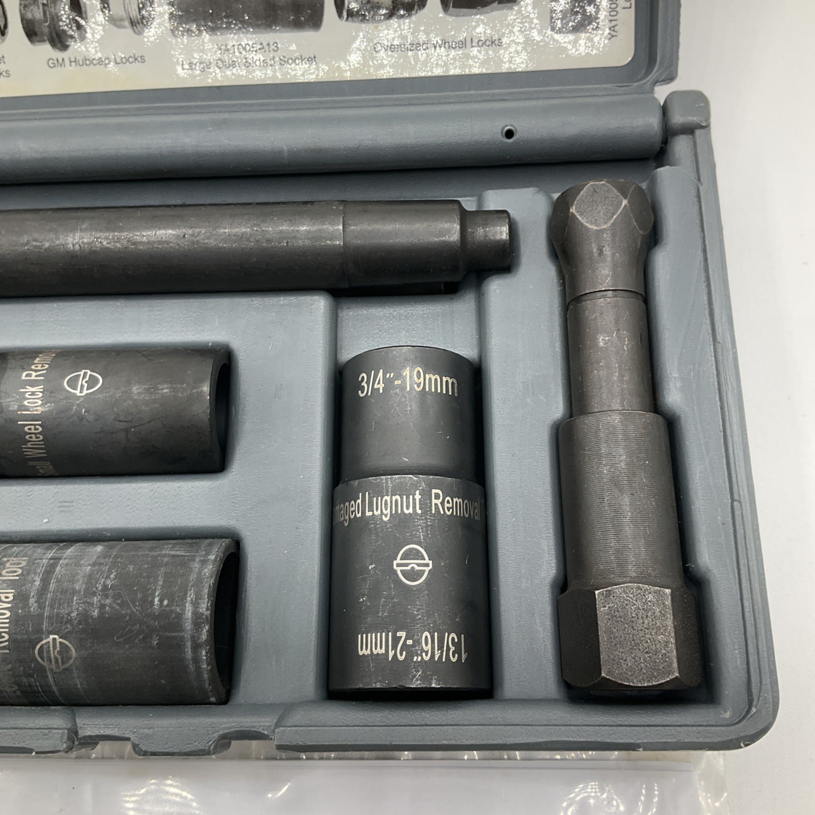 Blue-Point YA1005C Deluxe Hubcap And Wheel Lock Removal Kit