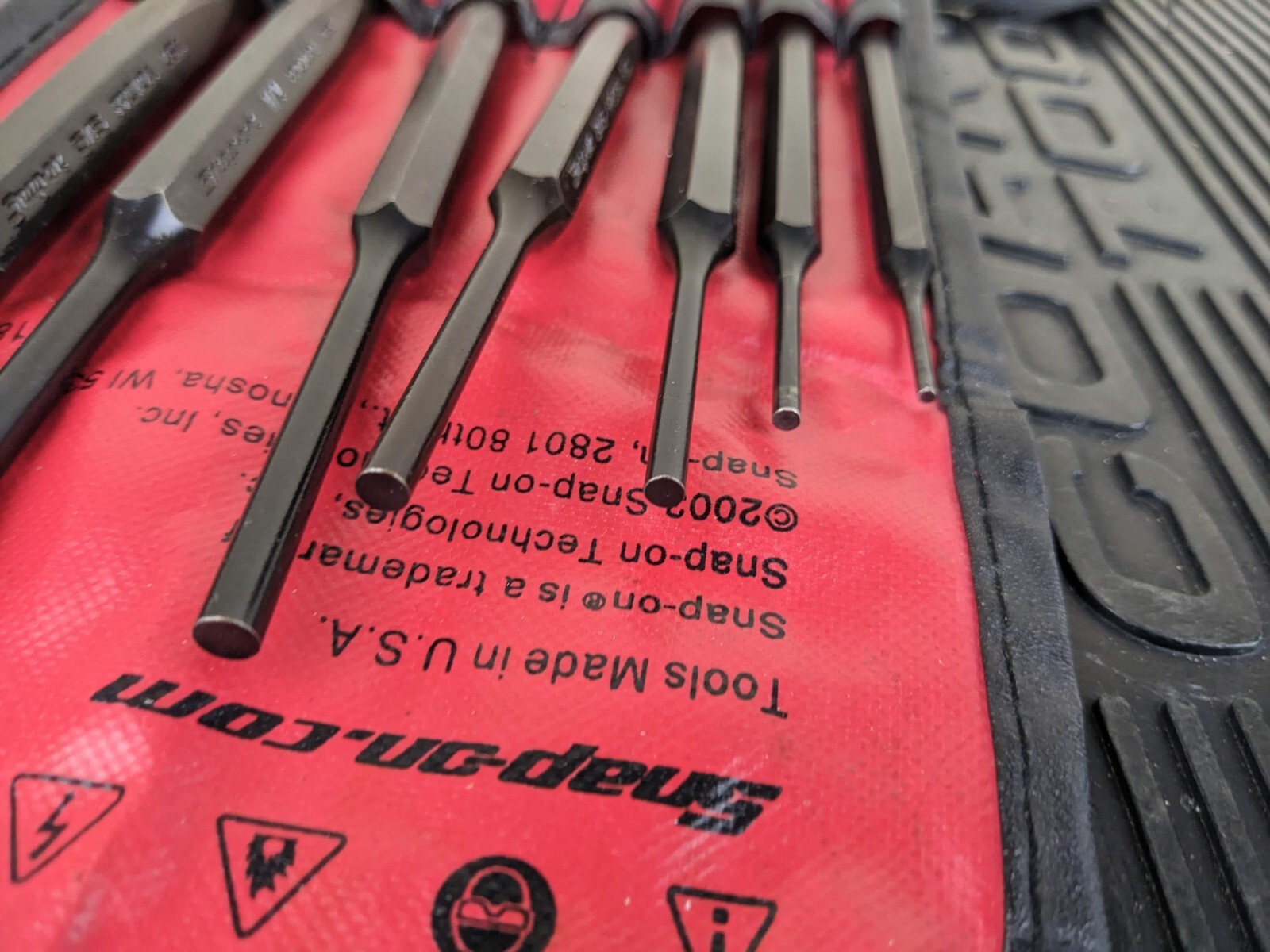 #bg302 Snap On Tools Punch And Chisel Set PPCD70BK 8-Piece