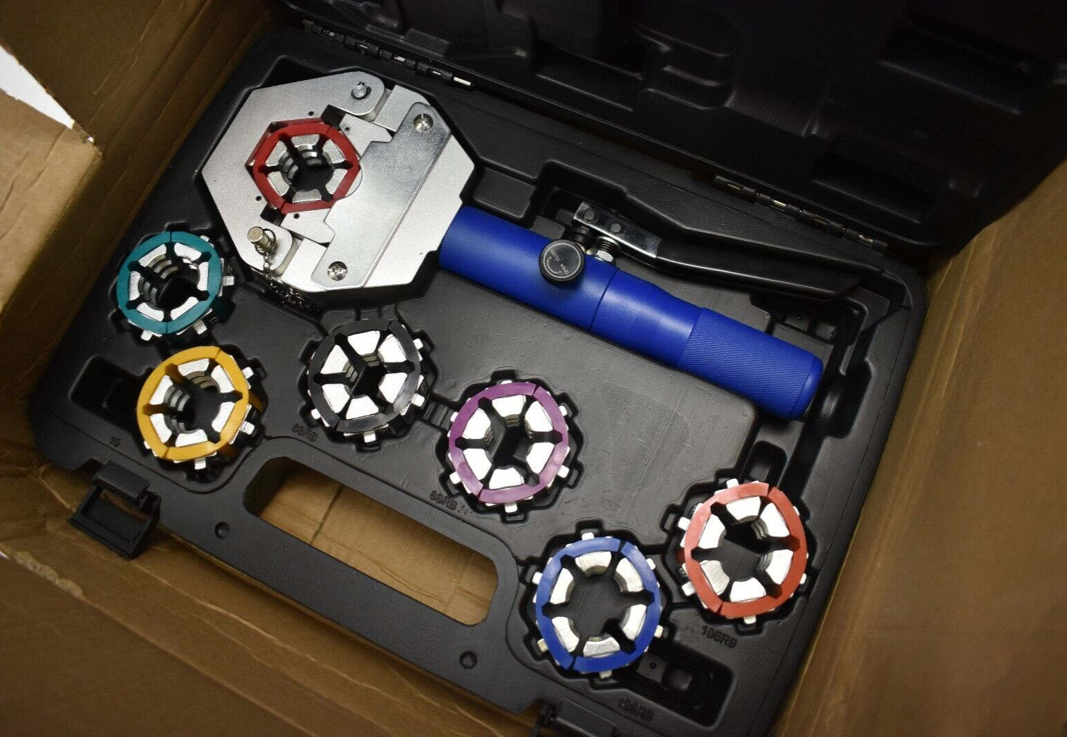 Hydraulic Hose Crimper Repair Tools For AC Hose For Trucks Cars SUVs & More