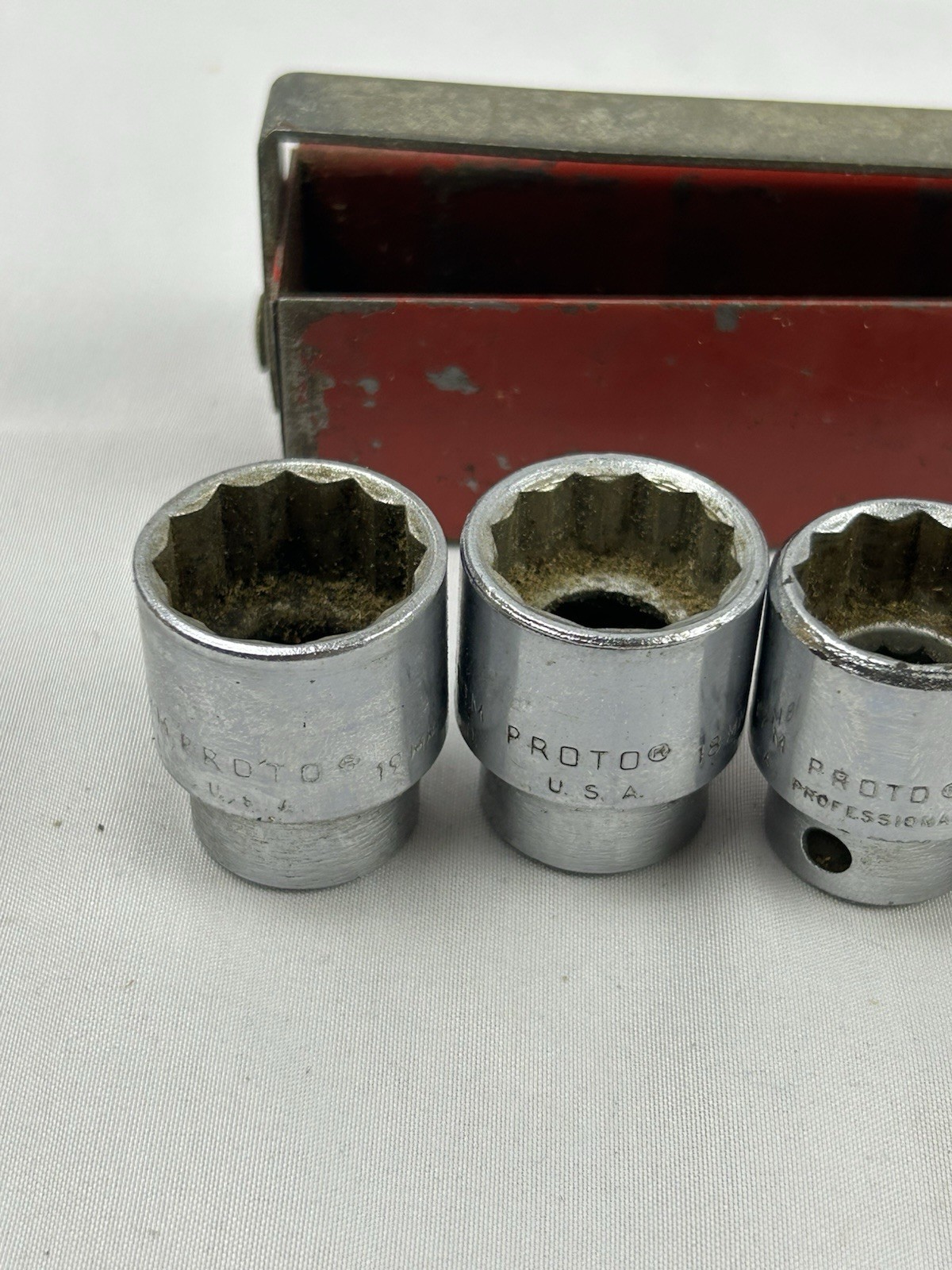 PROTO TOOLS 3/8″ DRIVE 6mm TO 19MM 12 POINT SOCKET SET WITH TRAY 12 Piece