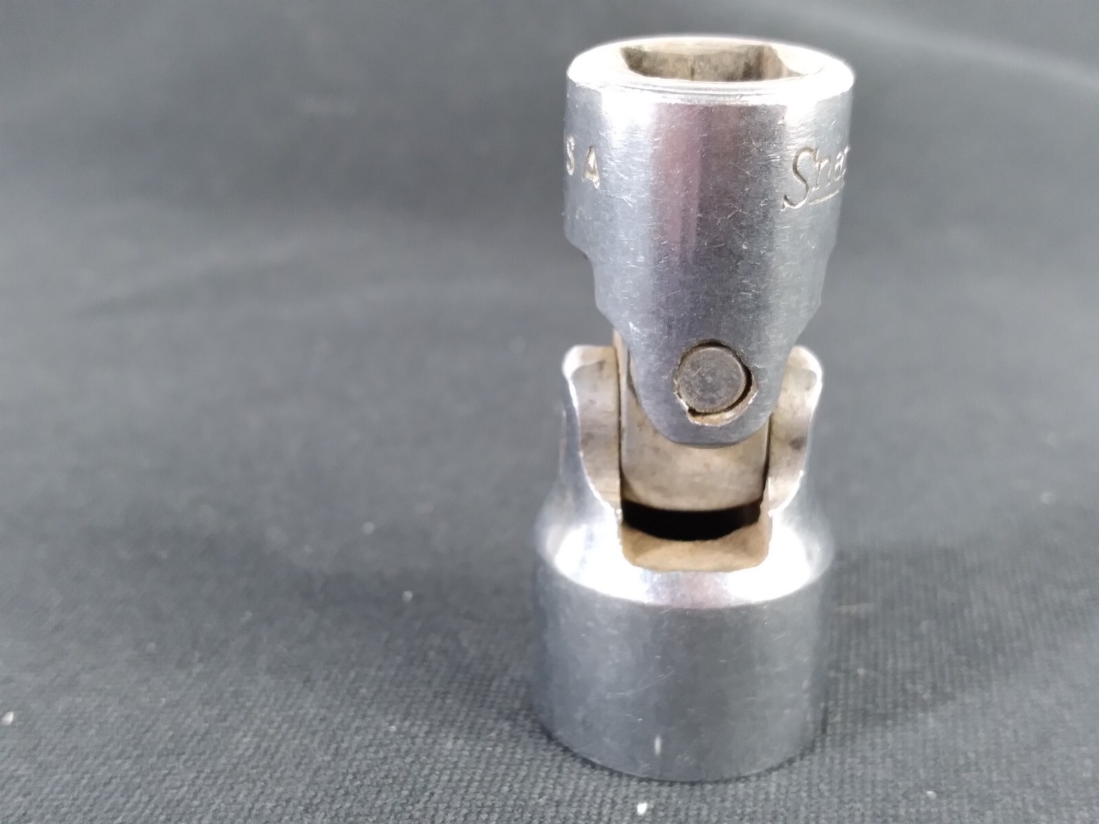 SNAP ON FVU20 3/8″ Drive 12-Point SAE 5/8″ Shallow Universal Socket USA