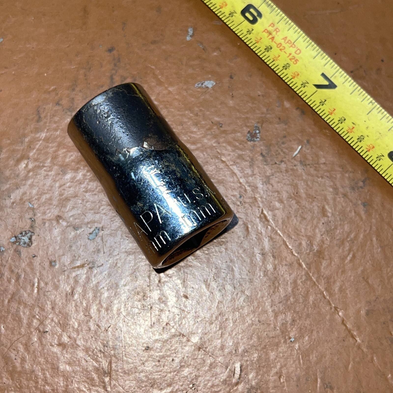 NAPA USA NT1214M 14 MM Metric 1/2” Drive 12 Point Socket Chrome Peeling