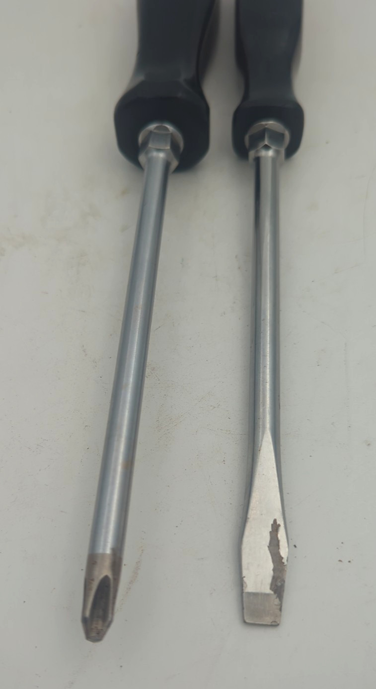 Snap On SDDP63 Phillips & SSD6 Flathead Screwdrivers Hard Handle Usa Made 2pcs