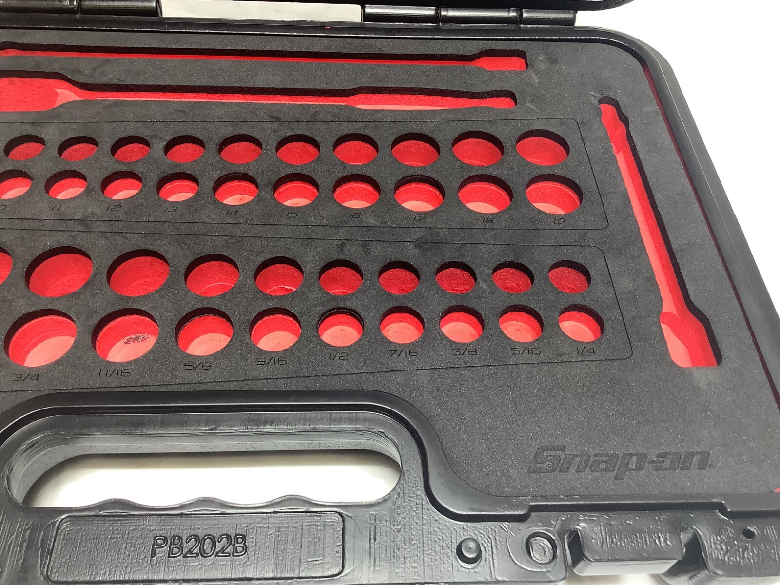 NEW Snap-on™ Hard Case with Foam Organizer for 3/8″ drive 51 piece Service Set