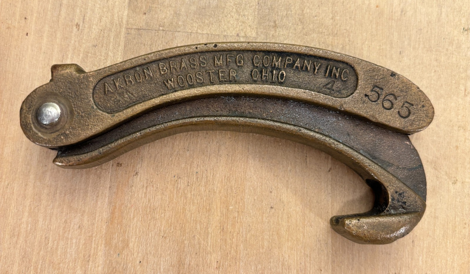 Vtg Akron Brass Spanner Hook Wrench Rocker Lug Fire Hose Folding #4/565, 5″