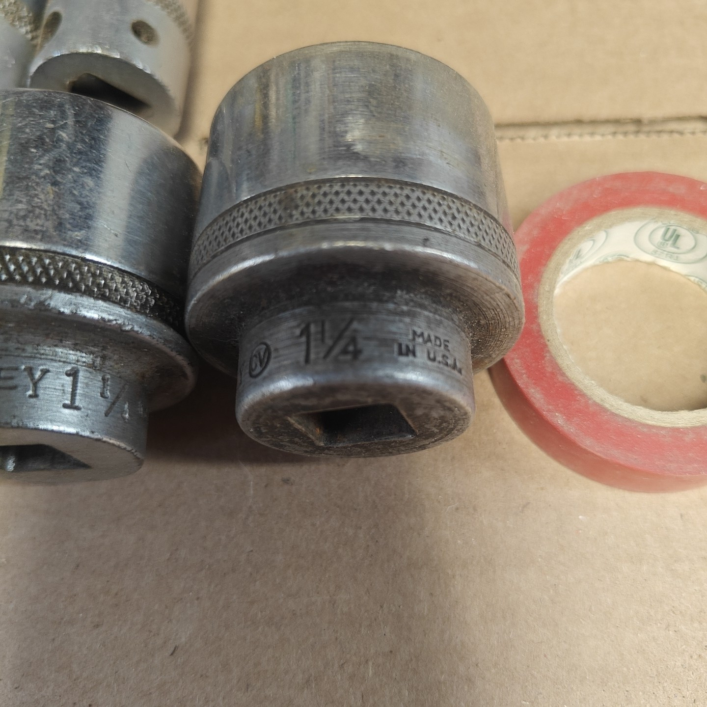 VTG BONNEY 1/2″ DRIVE A-702K RATCHET W/ 9 PC 12 PT SOCKETS 13/16 -1 1/4 READ