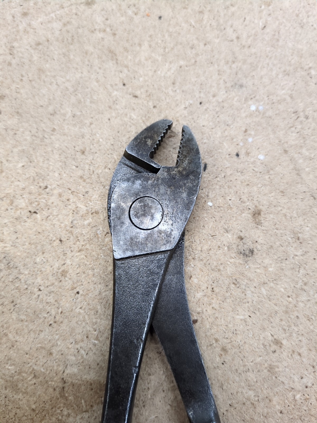 Snap-on Battery Terminal Pliers Angle Nose Parrot Head 7 1/2″ 208-A USA