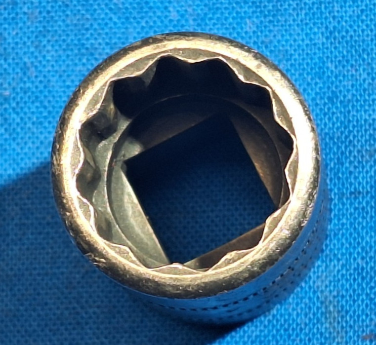 Snap-On IMDFM14 3/8″ drive Metric 14mm shallow 12 point impact socket