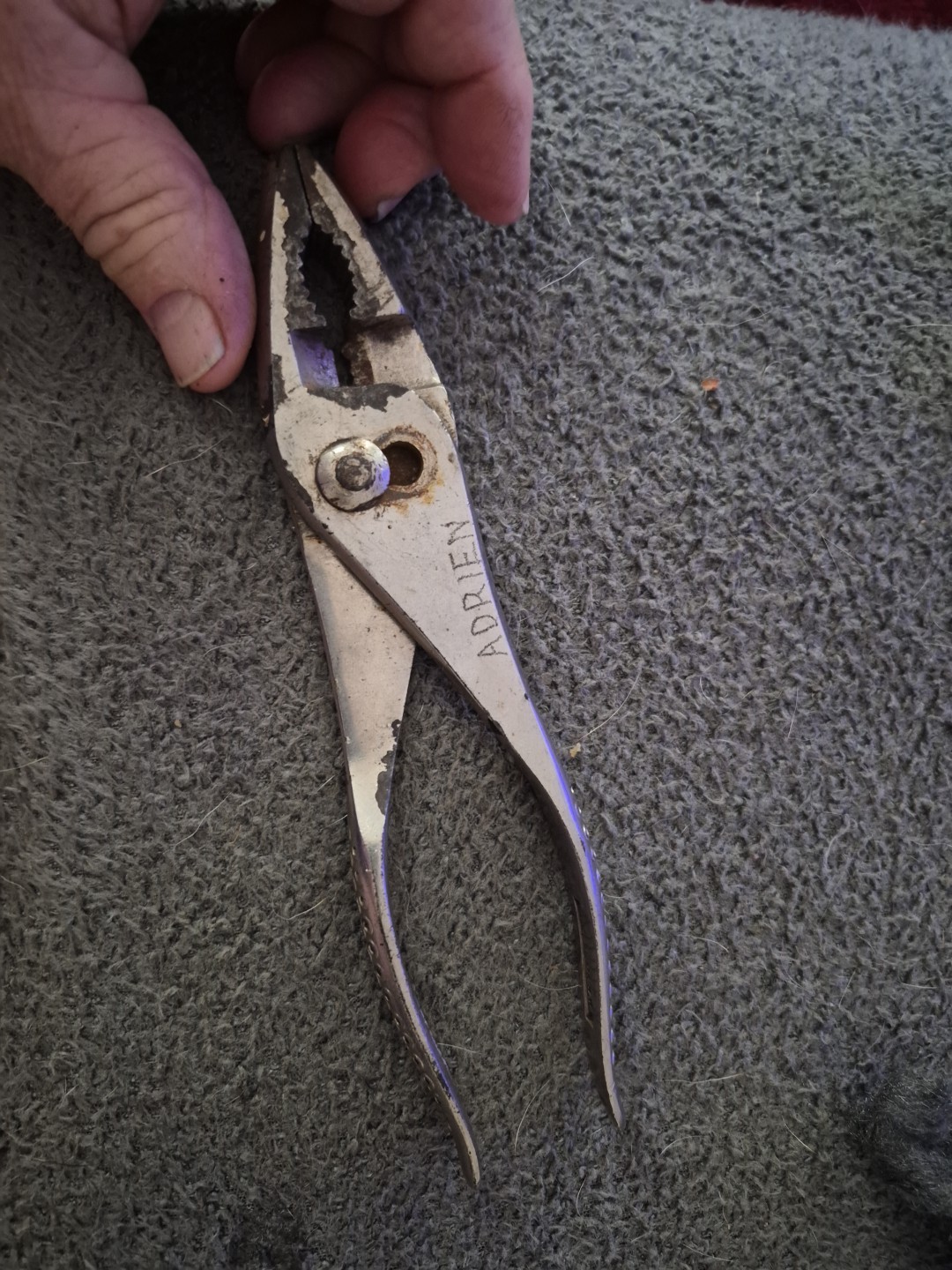 Snap On USA Vacuum Grip 7-1/2″ Pliers No 137