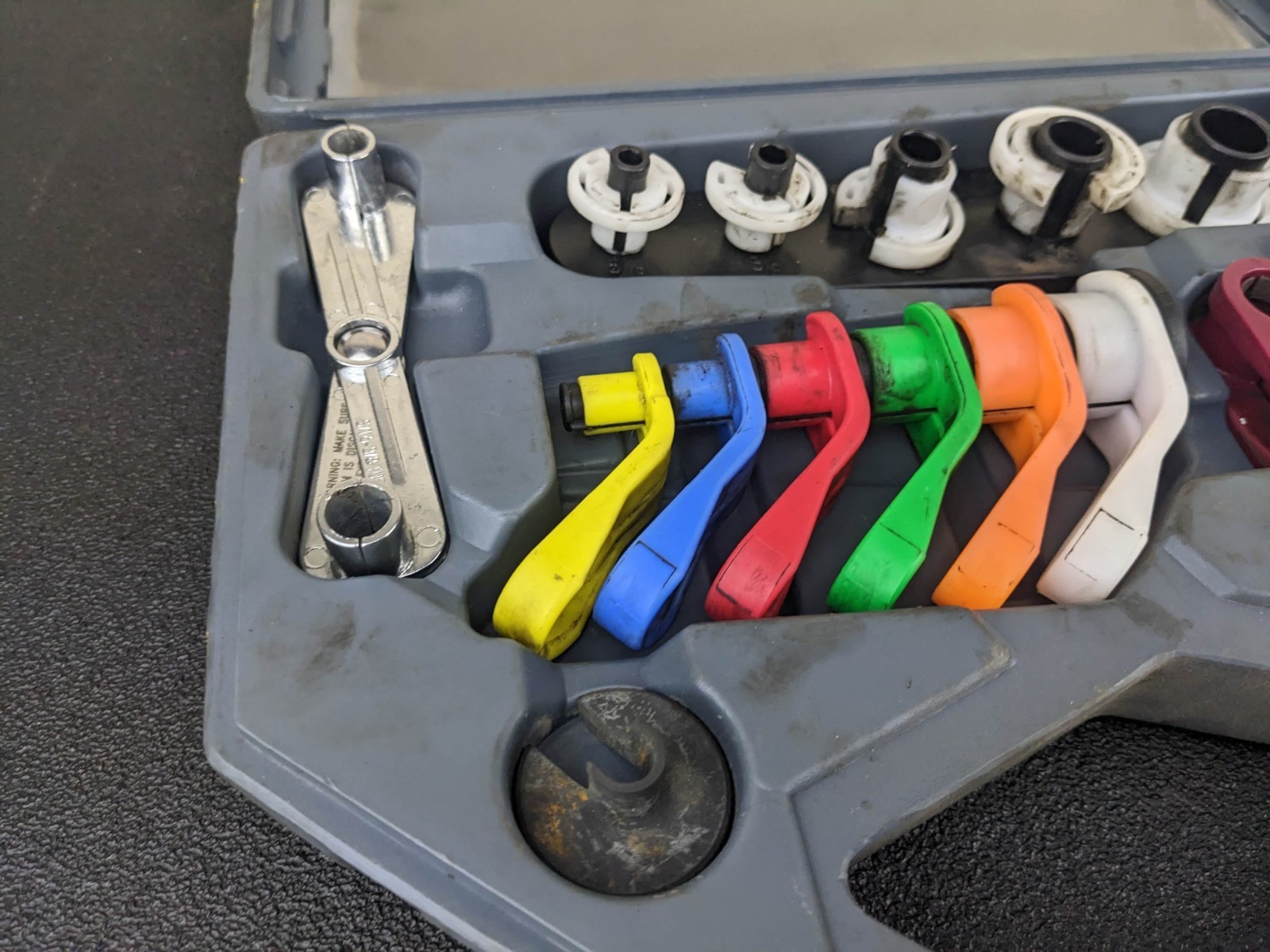 #bo209 Lisle Master Disconnect Tool Set 39900