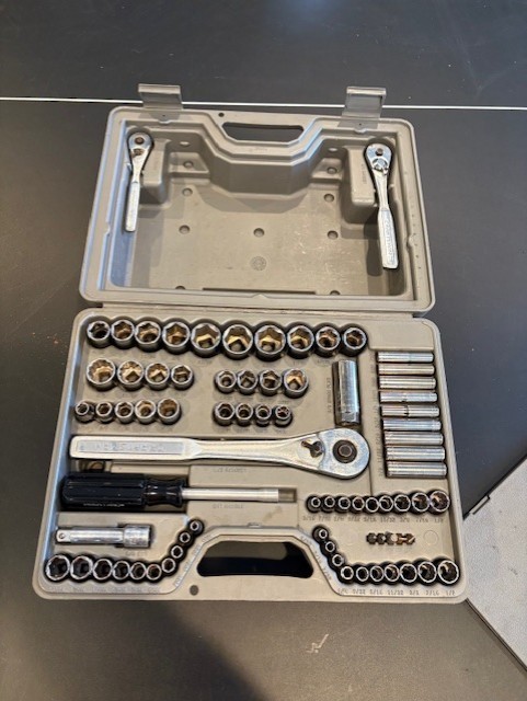 Vintage Craftsman Socket Set Metric & SAE 33676 1/4″ 3/8″ 1/2″ w Case 76 PIECE