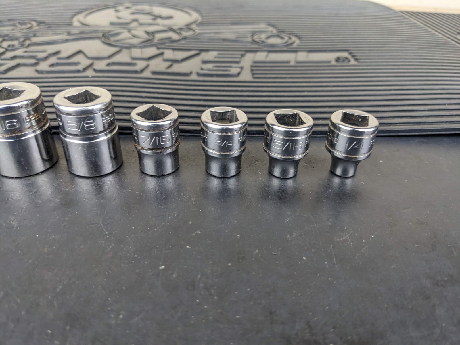 #bi522 Snap On Tools 211FY 3/8″ Drive 12 Point Shallow SAE Socket Set USA