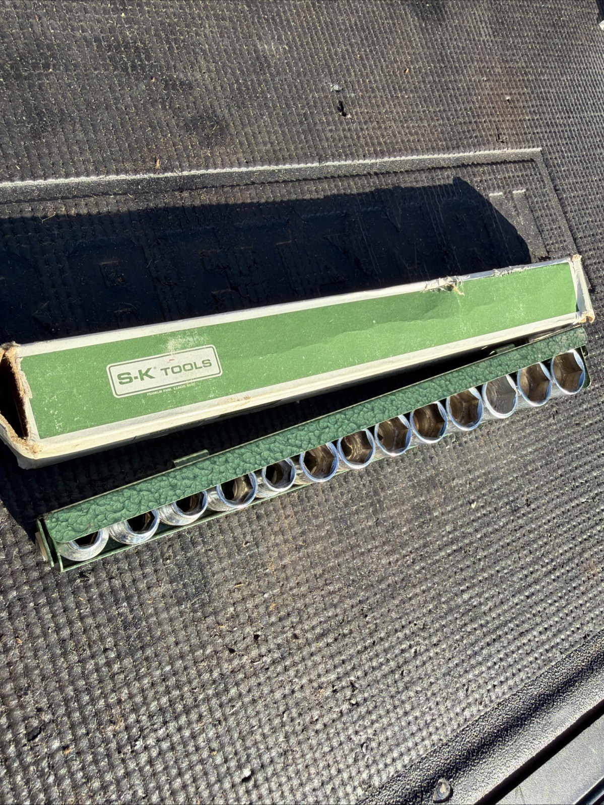 Rare SK Dresser Tools “No. 13” Socket Set Metric 3/8” 13pcs W Metal Tray 7-19mm