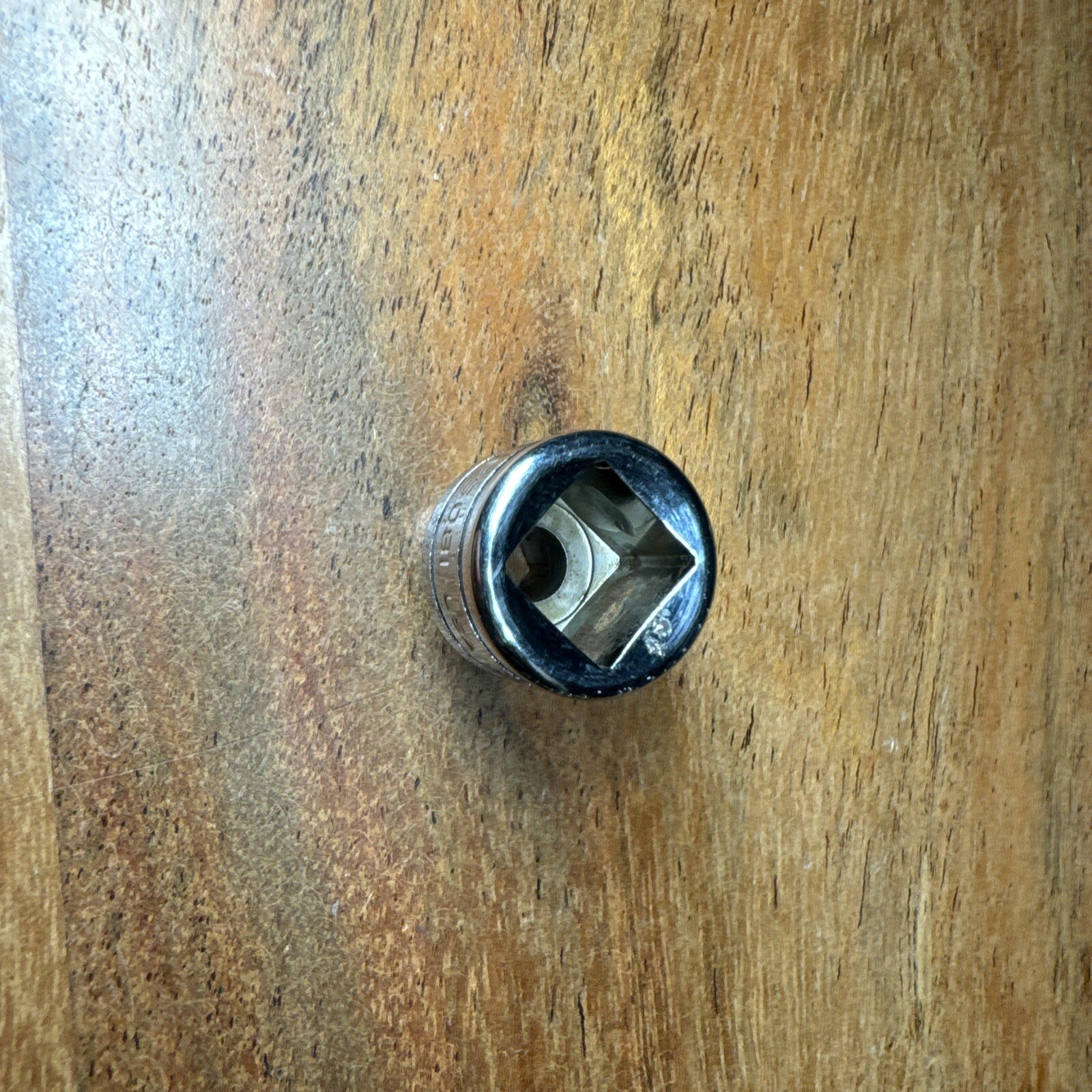 Snap On 3/8″ Drive 1/4 Sae Shallow 6 Point Chrome Socket FS081