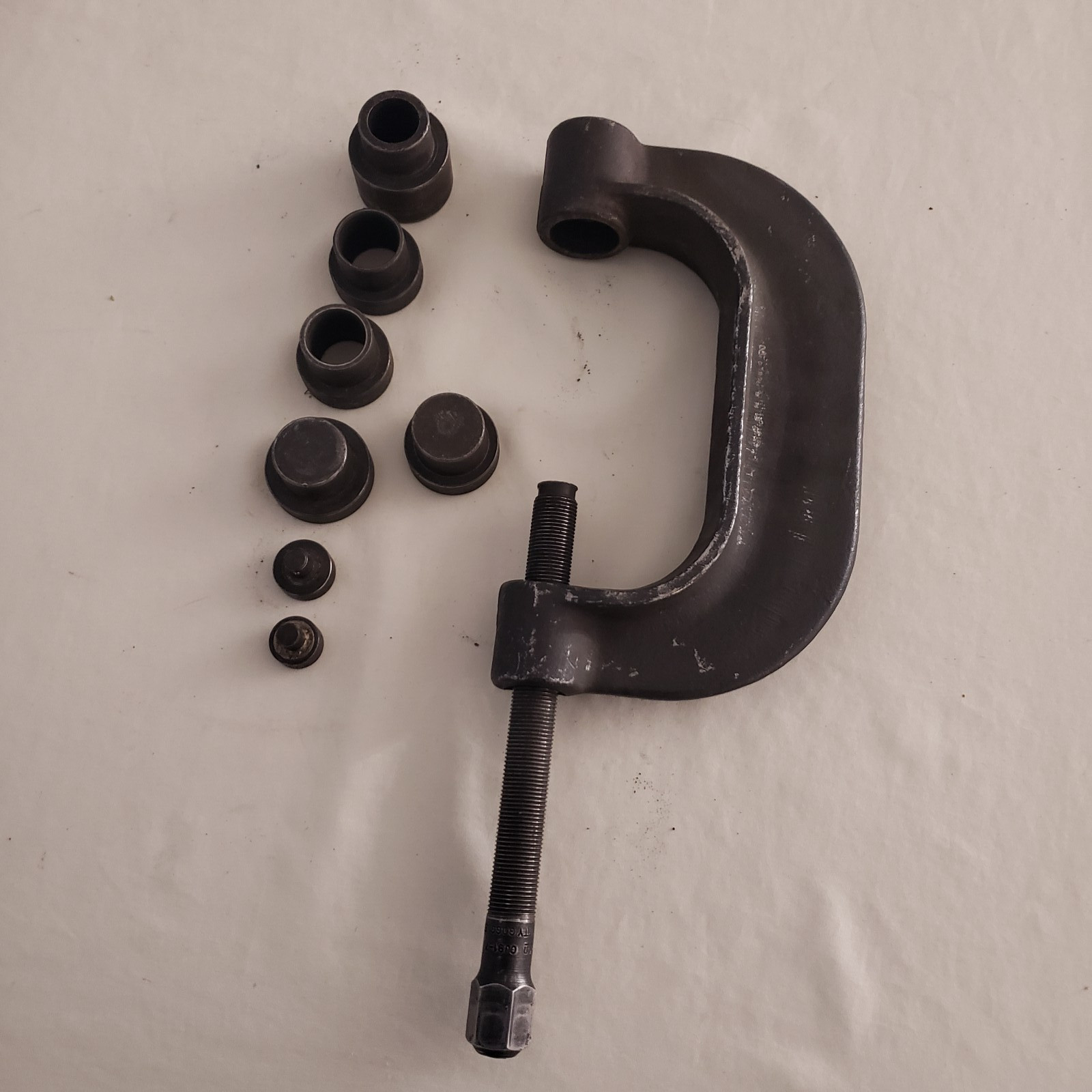 Snap-on Tools CJ91D Ball Joint Universal Bearing Press & 7 Adapters Accessories
