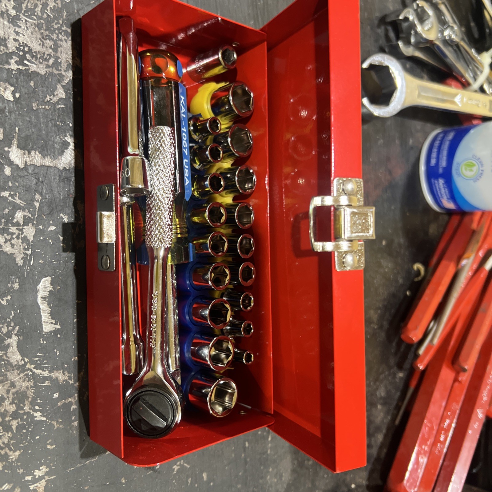 Vintage Jensen 25 pc. 1/4″ Drive Metric and SAE Socket Set in Metal Case NEW