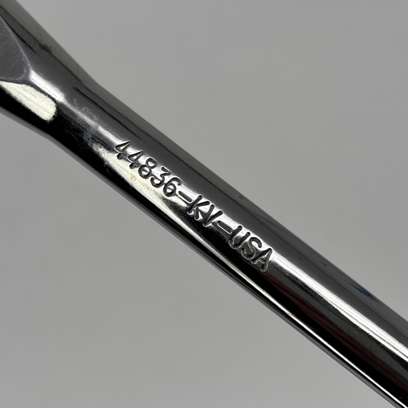 Craftsman 44836 -KV -USA 3/8″ Ergo Flex Head Ratchet Full Polish Black Handle