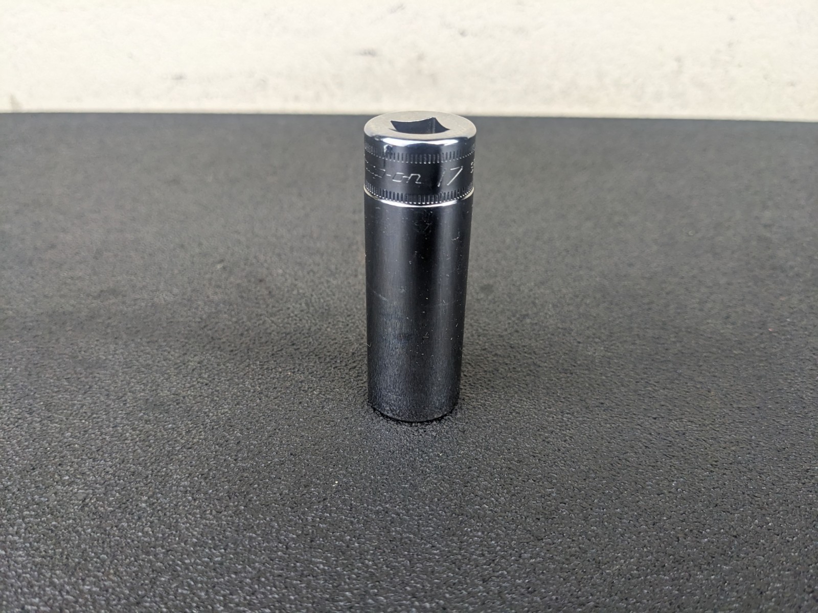 #av455 Snap-on Tools NEW 3/8″ Drive 17mm 6-point Deep Socket SFSM17