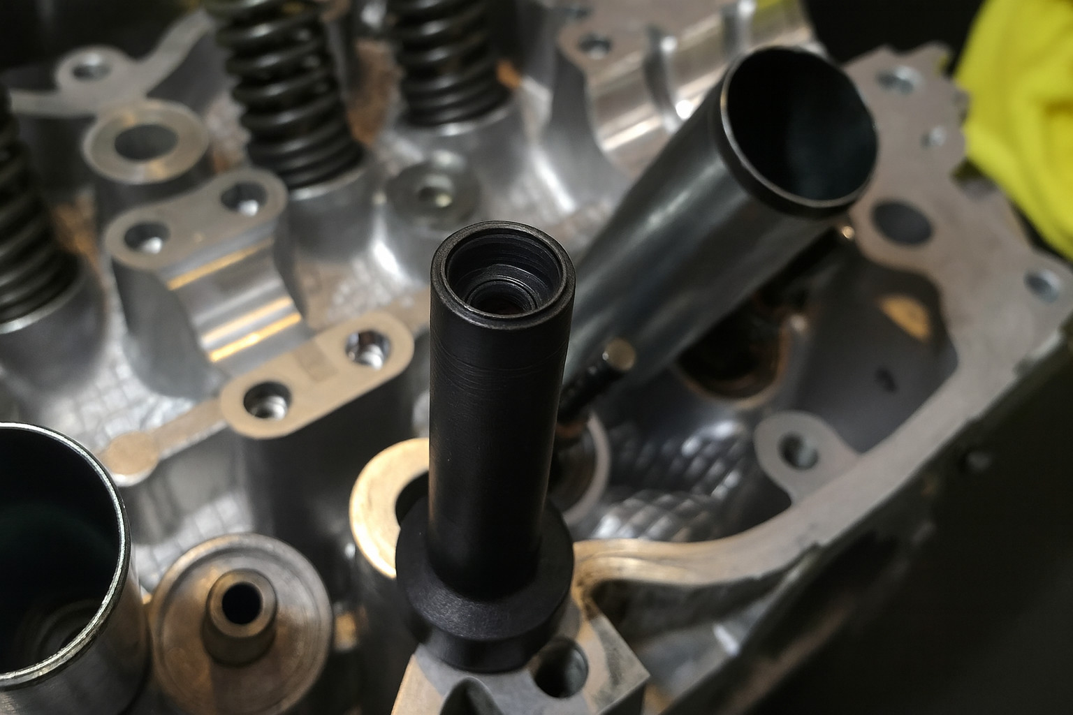 Universal Valve Stem Seal Installer Tool – Subaru, Toyota, Honda, Acura, Mazda