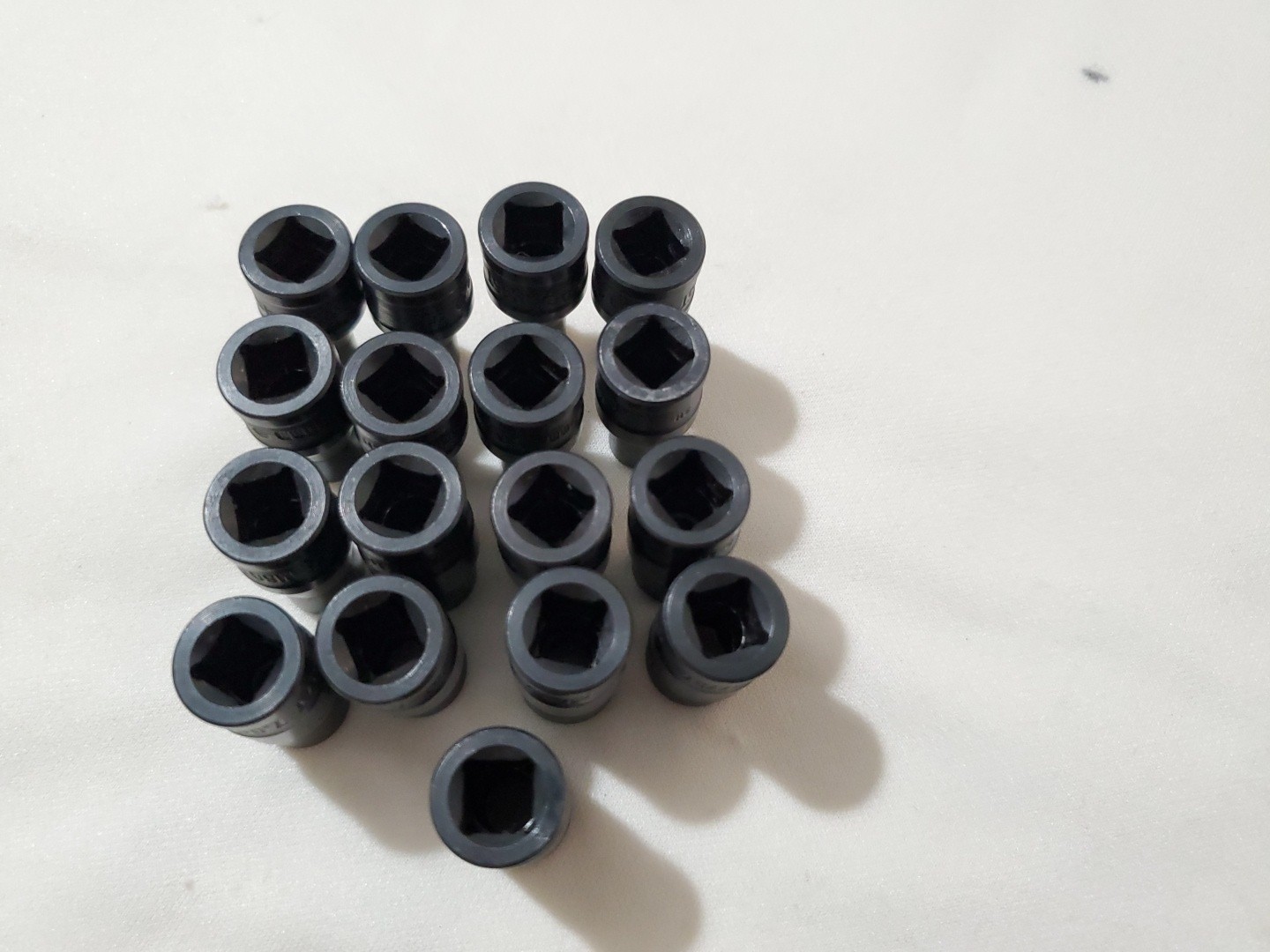 Mac Tools 13 Piece 1/4″ Drive Twist Socket Set Metric 4.0mm-8mm, (0.25″ grads)