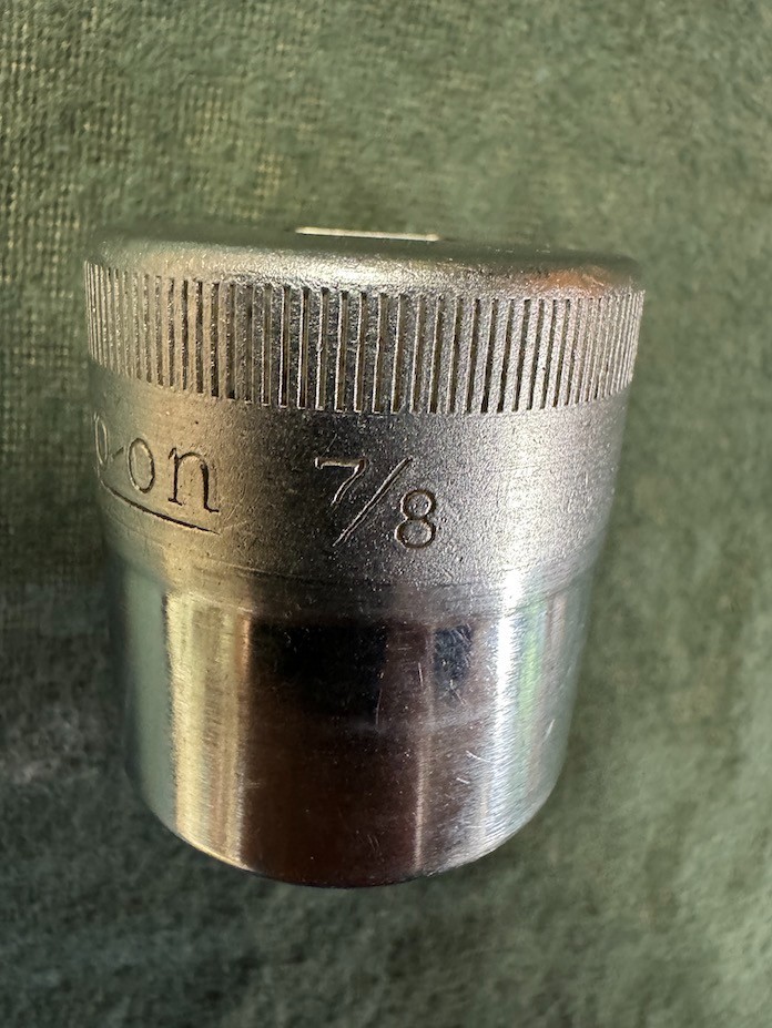1 VERY NICE Snap On Tool SW428 1/2″ Drive 8-Point SAE 7/8″ Double Square Socket