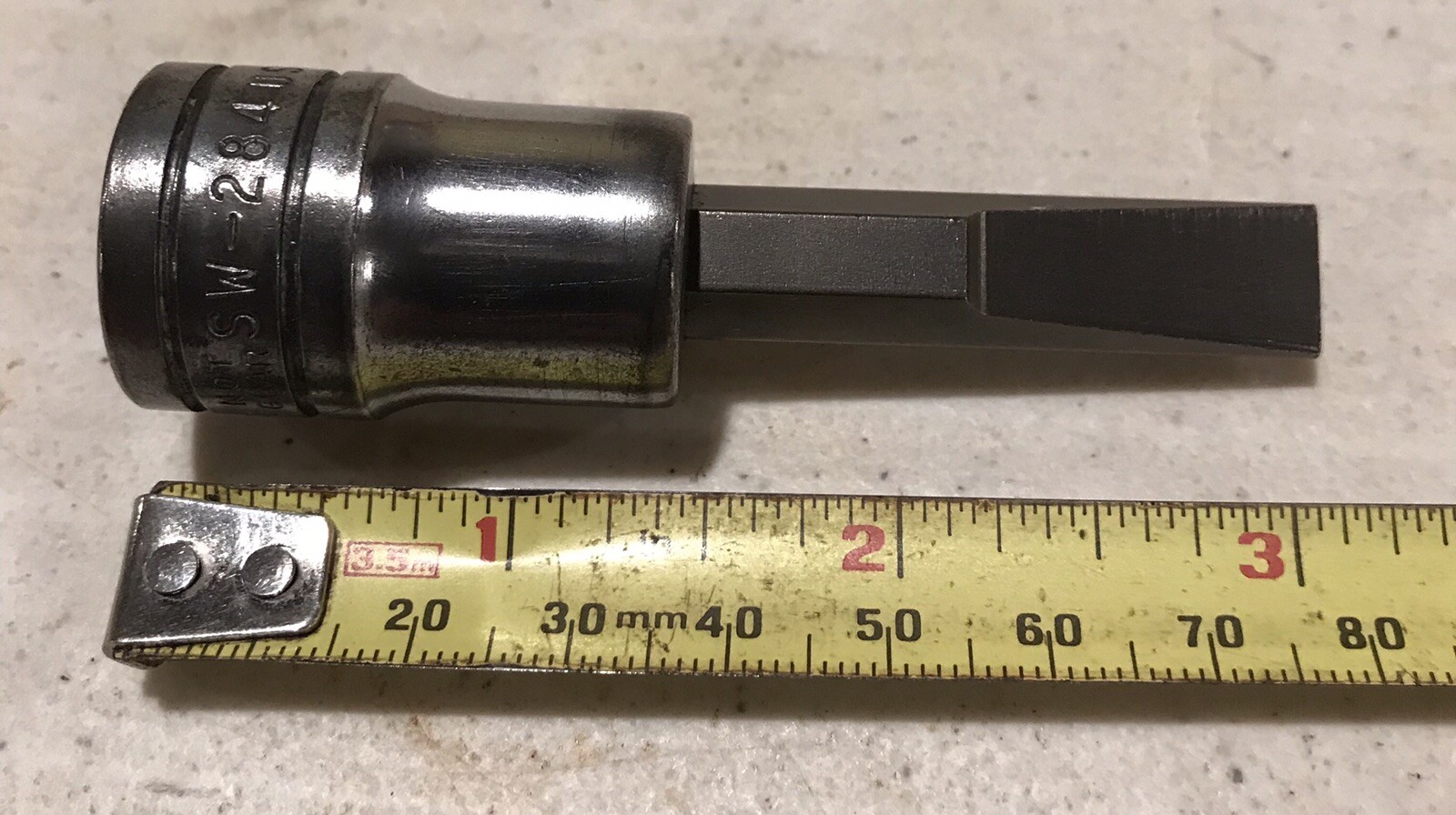 VINTAGE SNAP ON 1/2″ DRIVE FLAT TIP SOCKET DRIVER SW-284