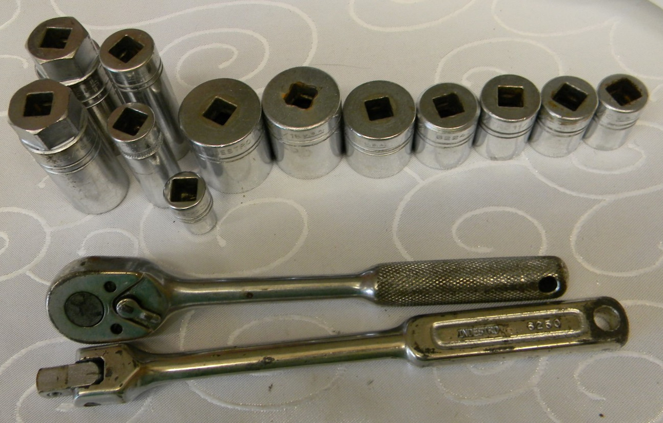 INDESTRO 3/8″ DRIVE 14PC RATCHET/SOCKET MIXED SET MADE IN THE USA