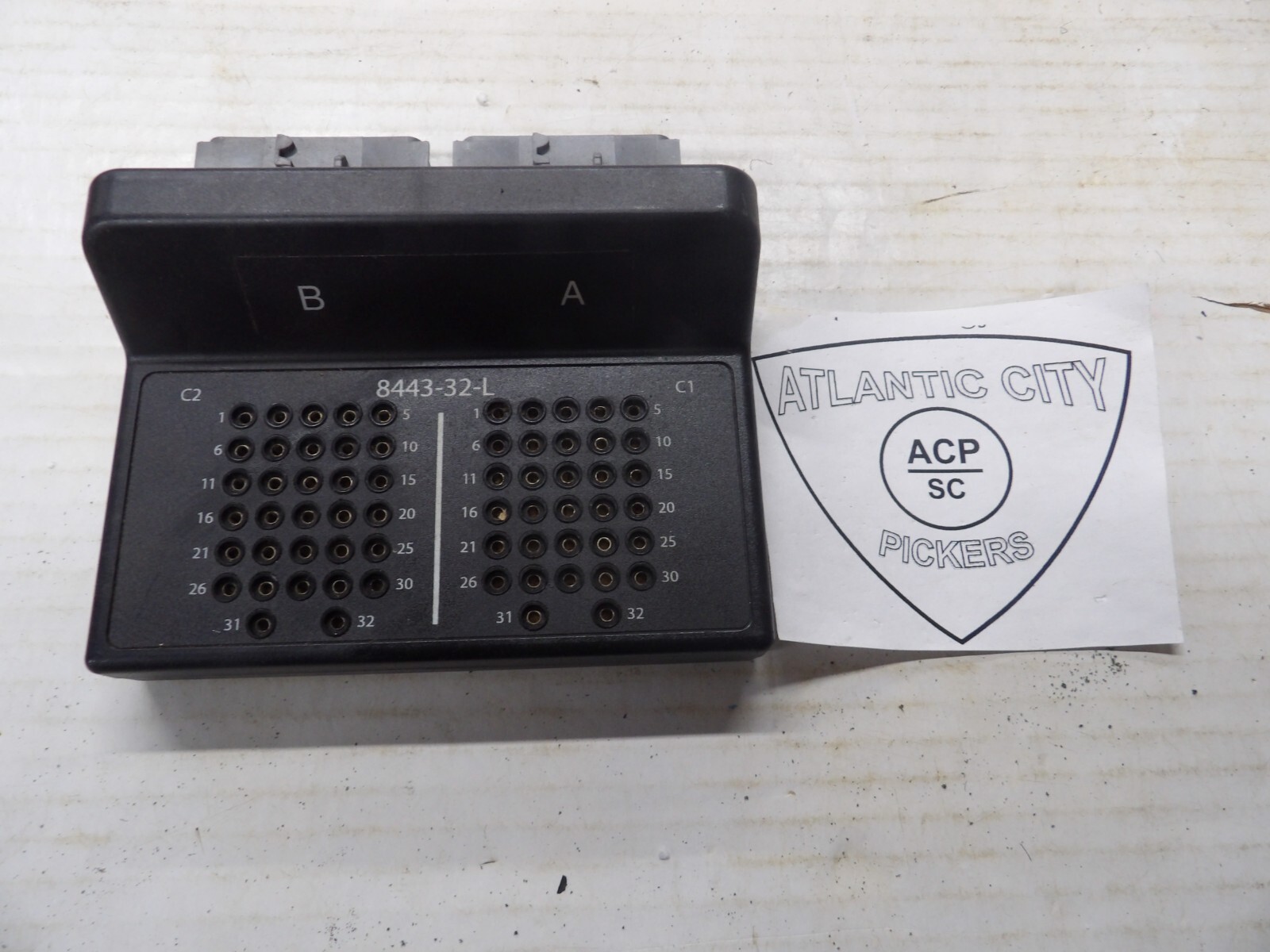 MILLER TOOL 8443-32 LEFT 32-WAY SRS LOAD TOOL ADAPTER