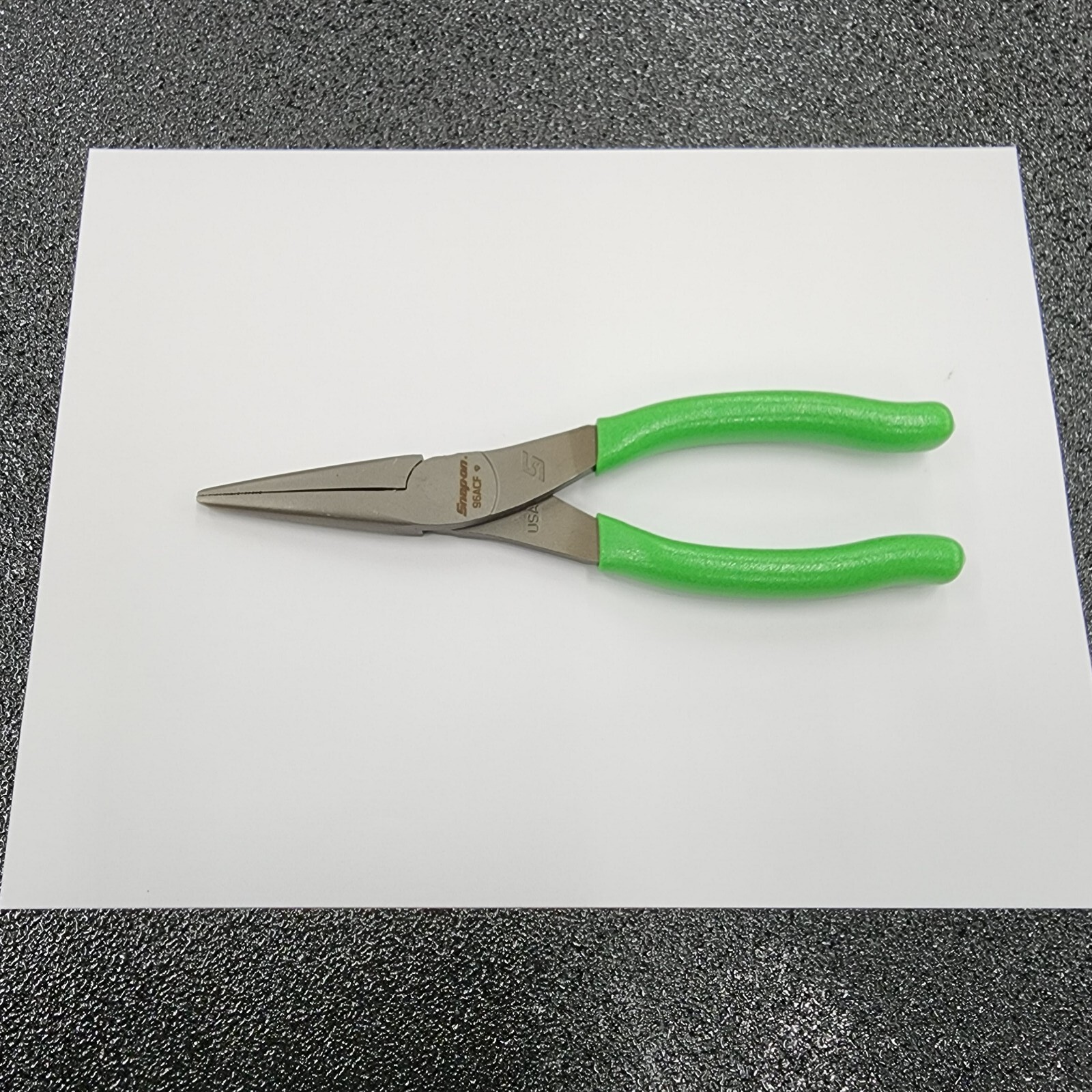 Snap-on Tools USA NEW GREEN 8″ Talon Soft Grip Needle Nose Pliers 96ACFG