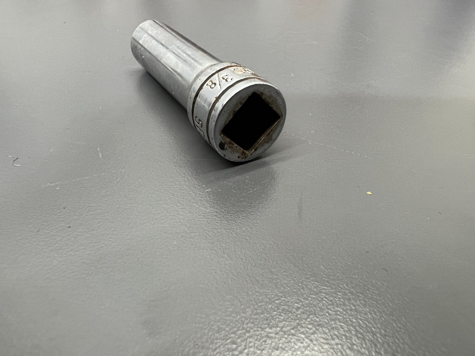 (C) SNAP-ON TOOLS SFS 121 3/8″ DRIVE 6PT 3/8″ SAE DEEP SOCKET – 1957 DATE – USA