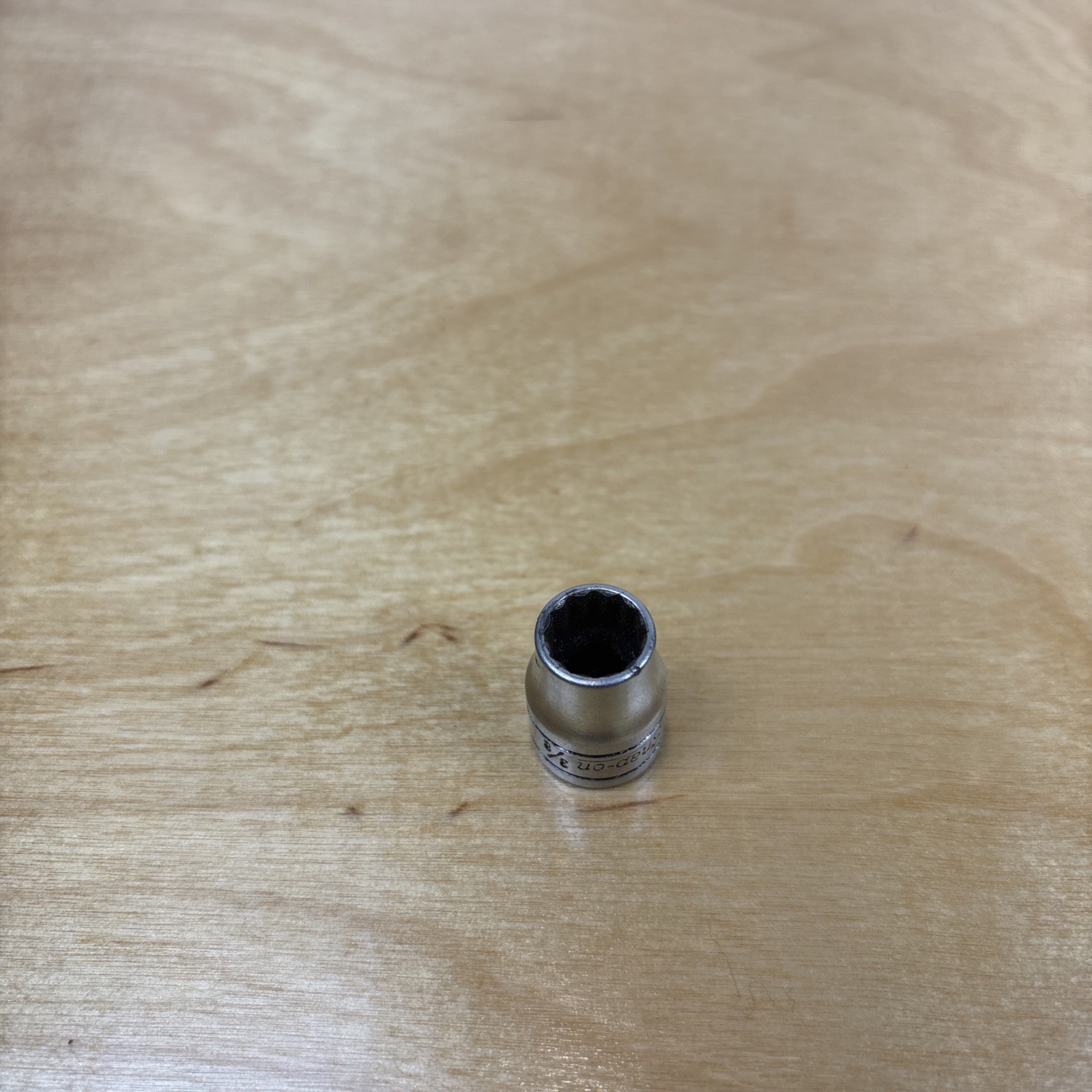Snap-on 3/8″ Drive 3/8″ SAE Shallow 12 Point Socket F121