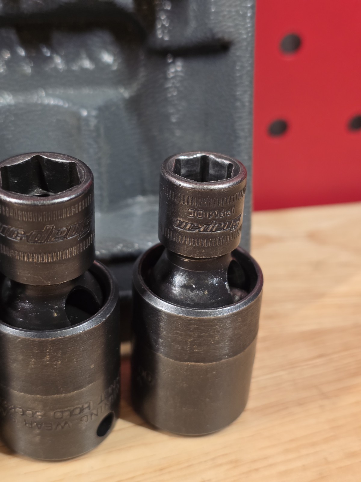Snap-on Tools 207IPFM 7-Piece 3/8″ Metric Shallow Swivel Impact Socket Set