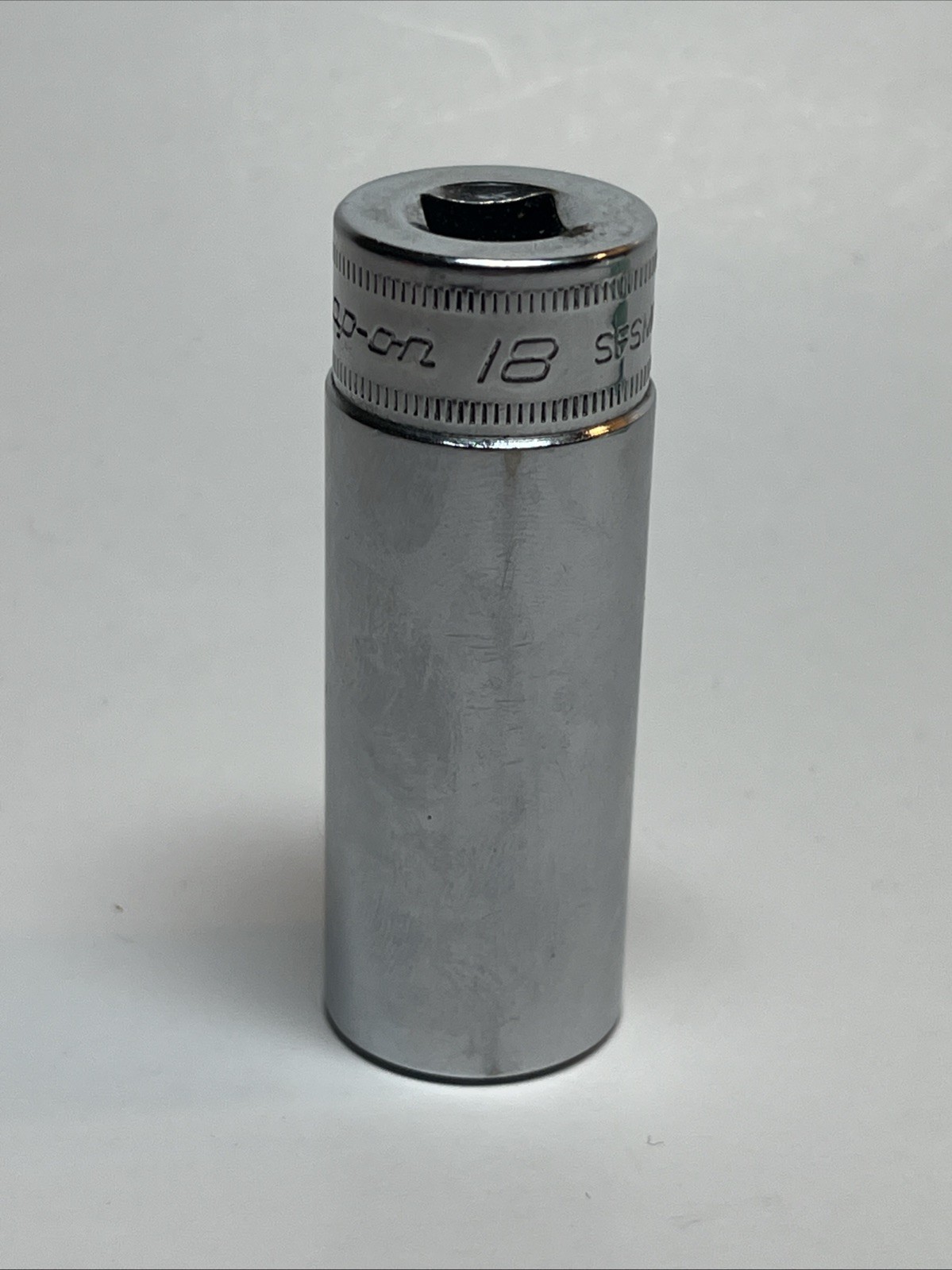 Snap On Tools SFSM18 3/8 Dr 6Pt Metric 18mm Flank Dr Deep Chrome Socket USA VGC