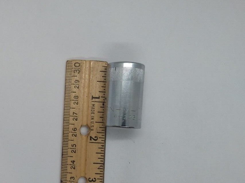 Vintage Craftsman 1/2″ Dr 15M/M 12 Pt Shallow Socket Top Knurl V 44236 USA NOS