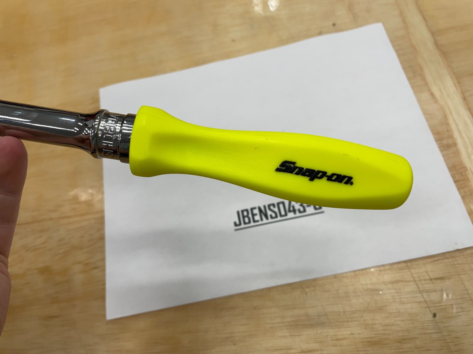 Snap-on Tools USA NEW HI-VIZ 1/2″ Drive Hard Grip Fixed Head Ratchet SHD80AHV